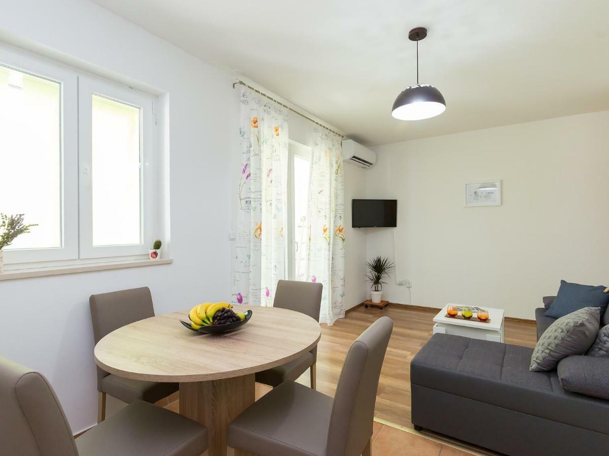Apartment Lory'S Place Pula Zewnętrze zdjęcie